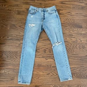 Distressed levi jeans!
